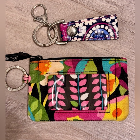 Vera Bradley Floral Print Mini Coin Purse with Multicolor Zip Closure Vera Bradl - Picture 1 of 13
